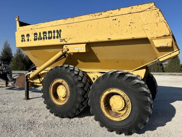 Image of R.T. Bardin Dump Cart equipment image 4