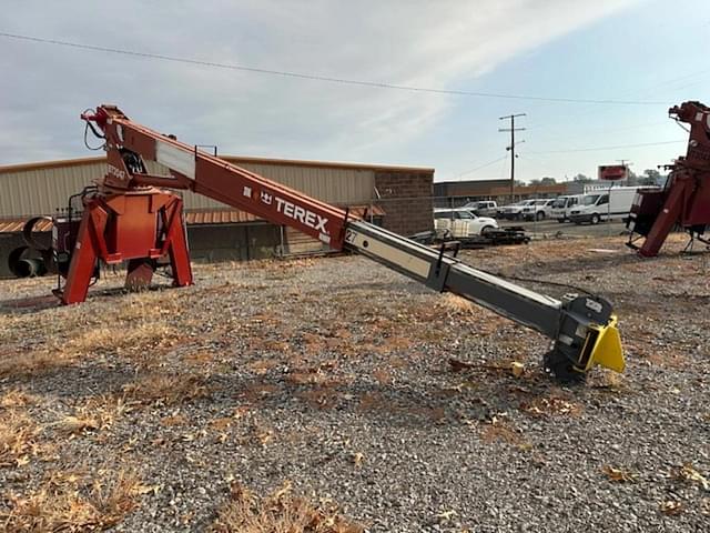 Image of Terex BT2047 equipment image 3