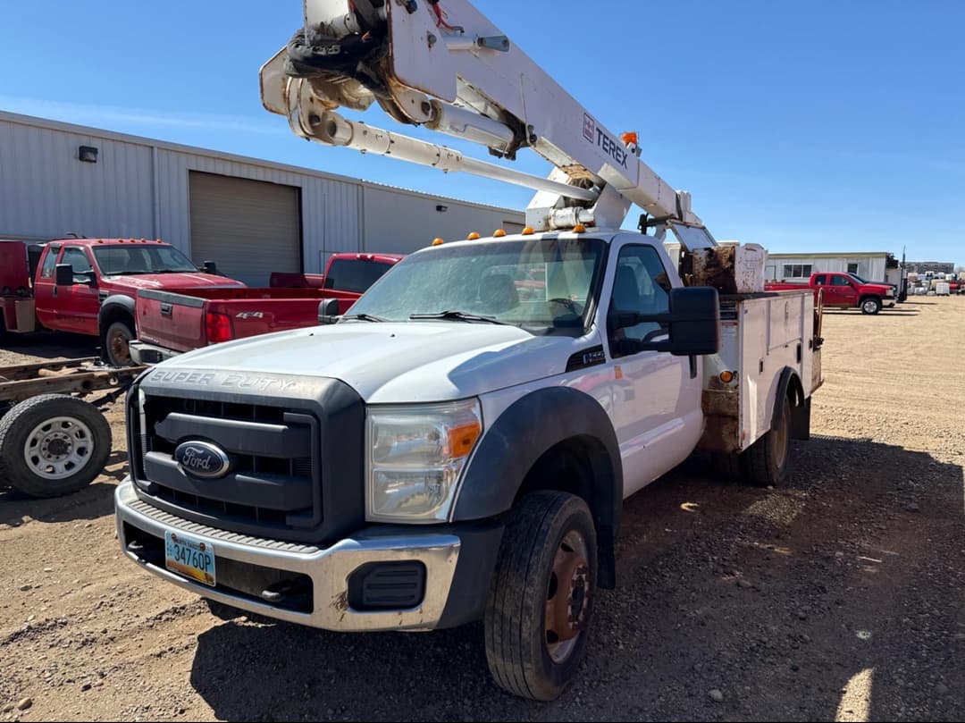 Image of Ford F-550 Primary image