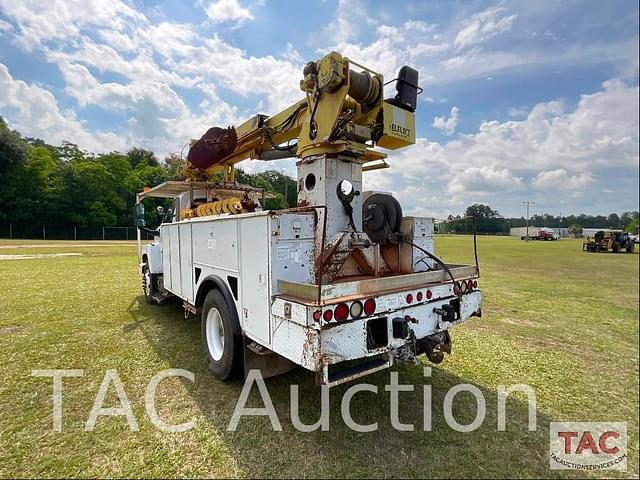 Image of GMC C7500 equipment image 2