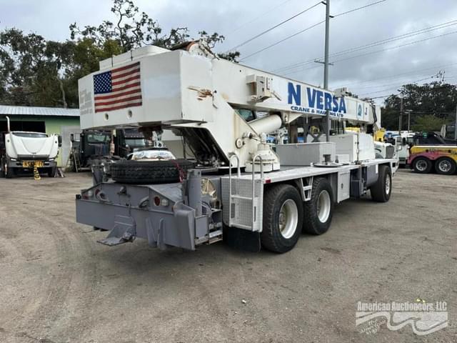 Image of Terex 423 equipment image 2