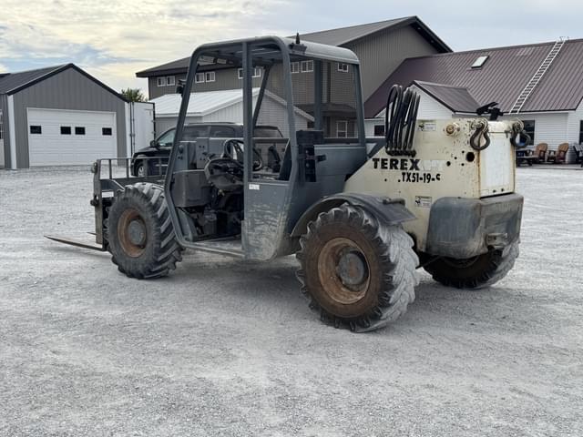 Image of Terex TX51-19 equipment image 2