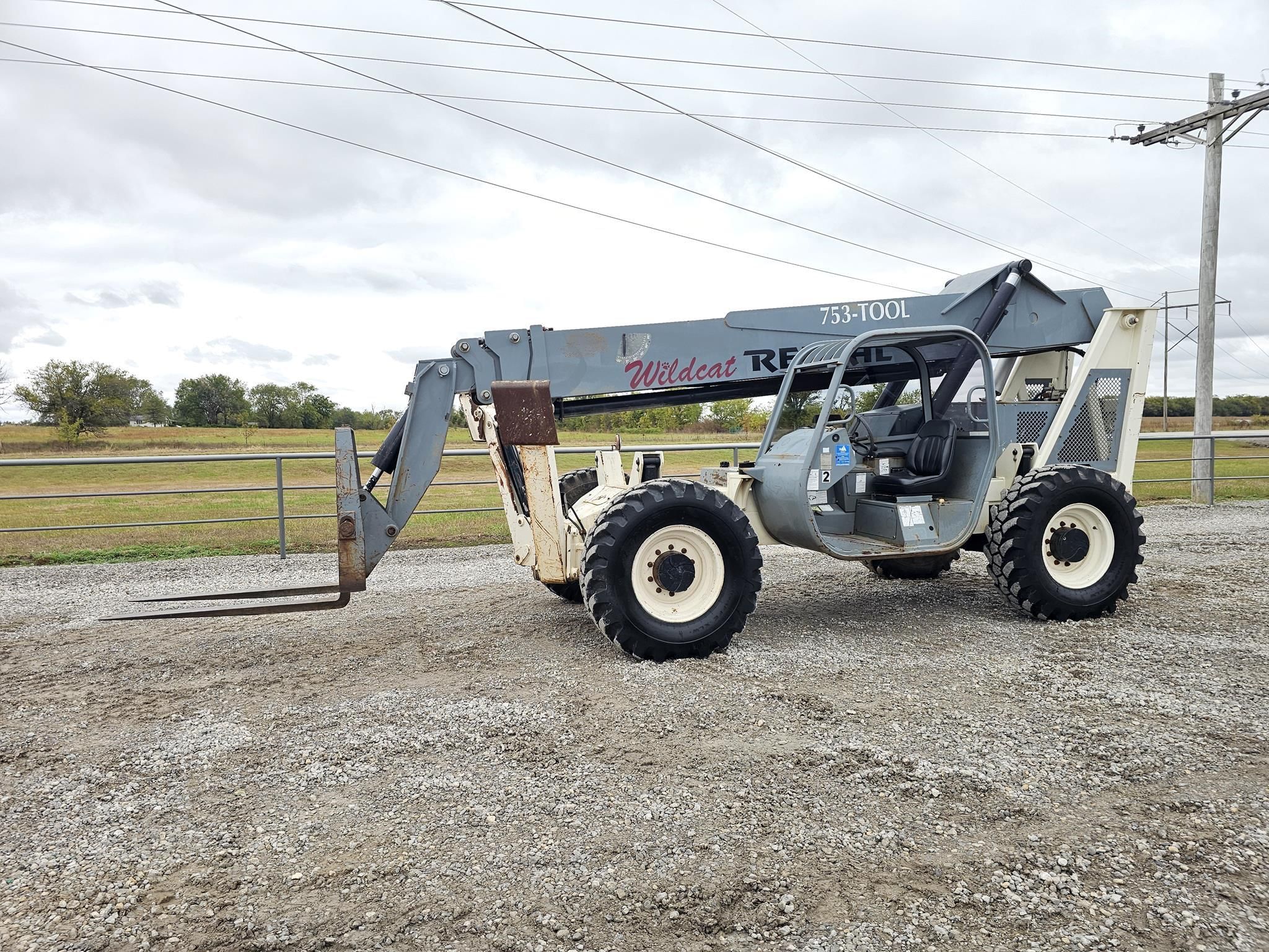 Terex TH1056C Equipment Image0