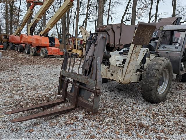 Image of Terex TH1056C equipment image 4