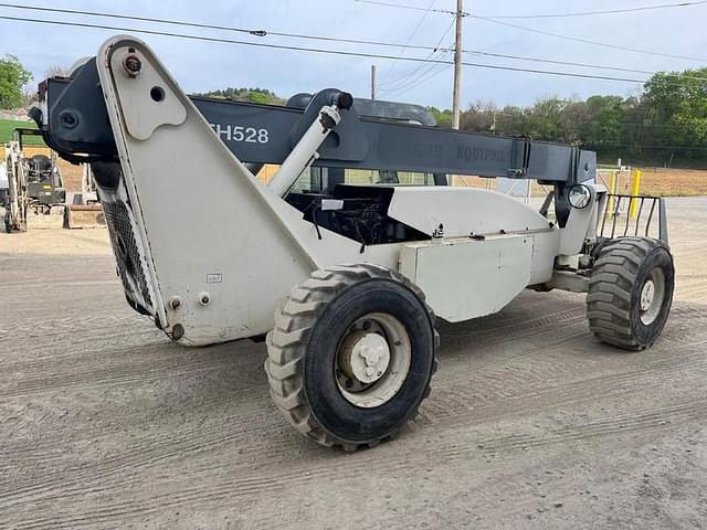 Image of Terex TH528 equipment image 4