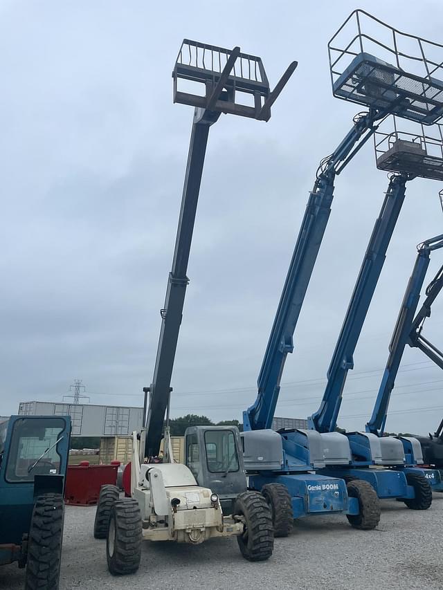 Image of Terex TH528 equipment image 1