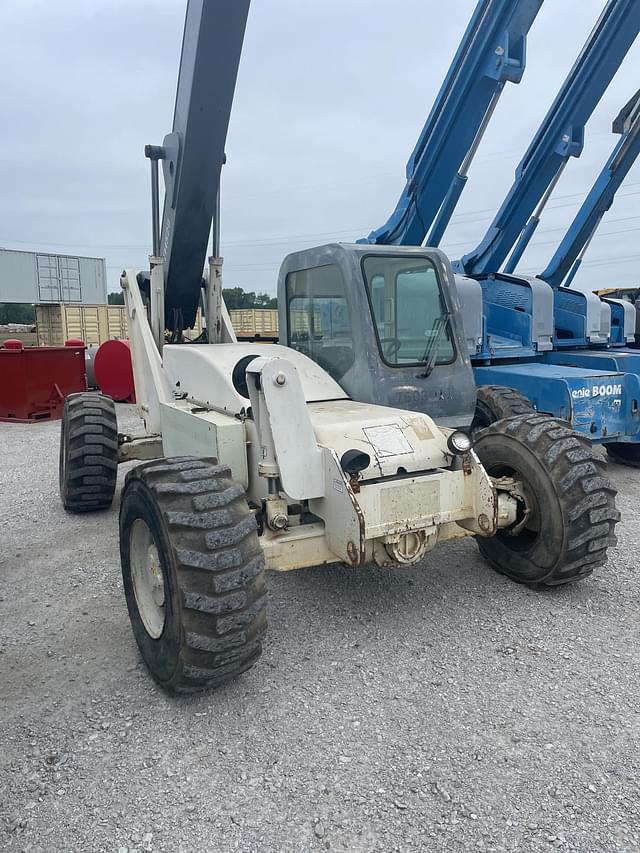 Image of Terex TH528 equipment image 2