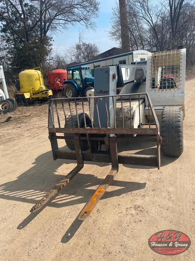 Image of Terex TH528 equipment image 1