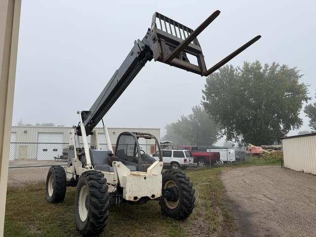 Image of Terex TH644C equipment image 2
