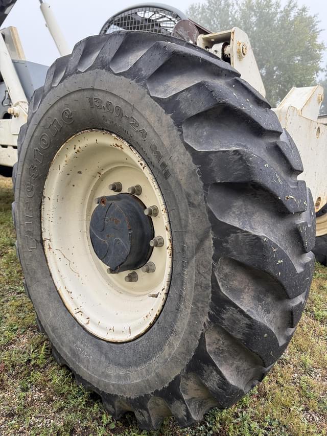 Image of Terex TH644C equipment image 3
