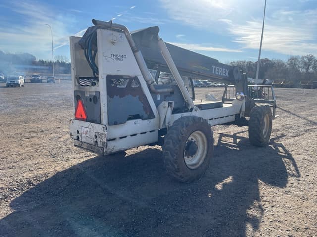 Image of Terex TH644C equipment image 4
