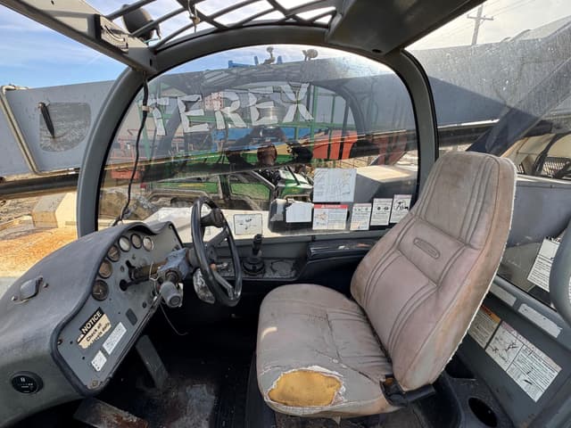 Image of Terex TH844C equipment image 2