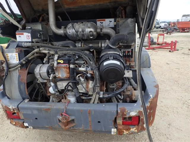 Image of Terex TL80 equipment image 4