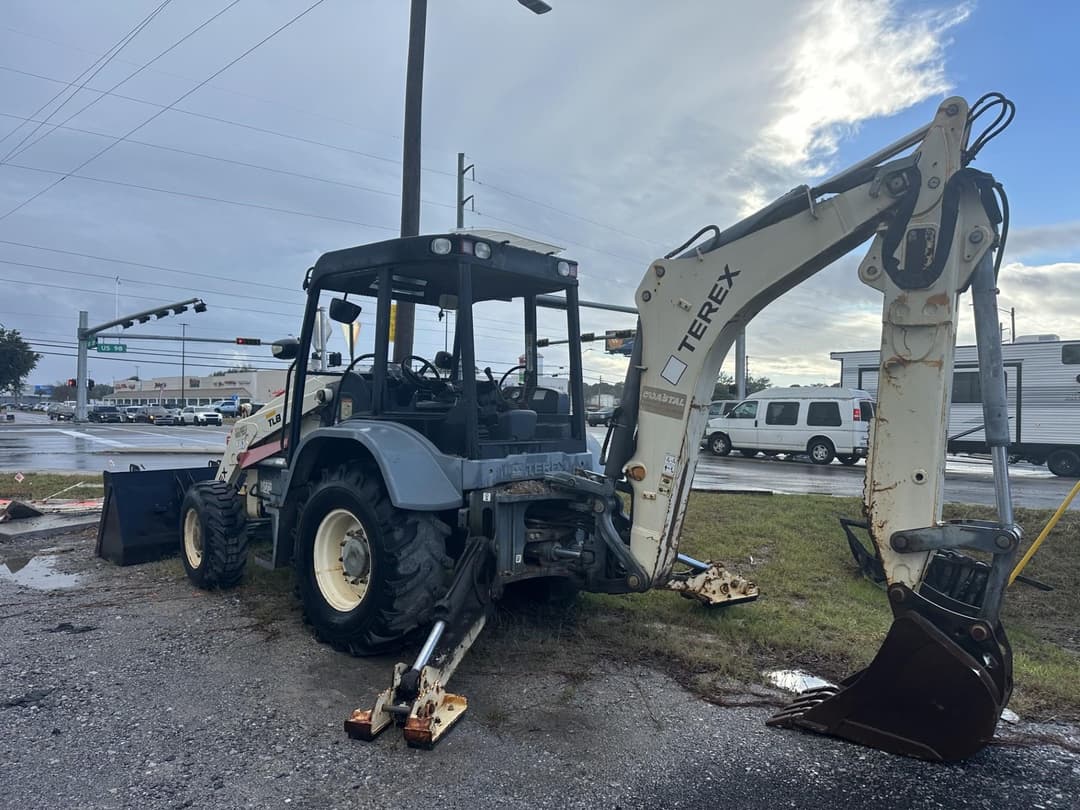 Image of Terex TLB840 Image 1