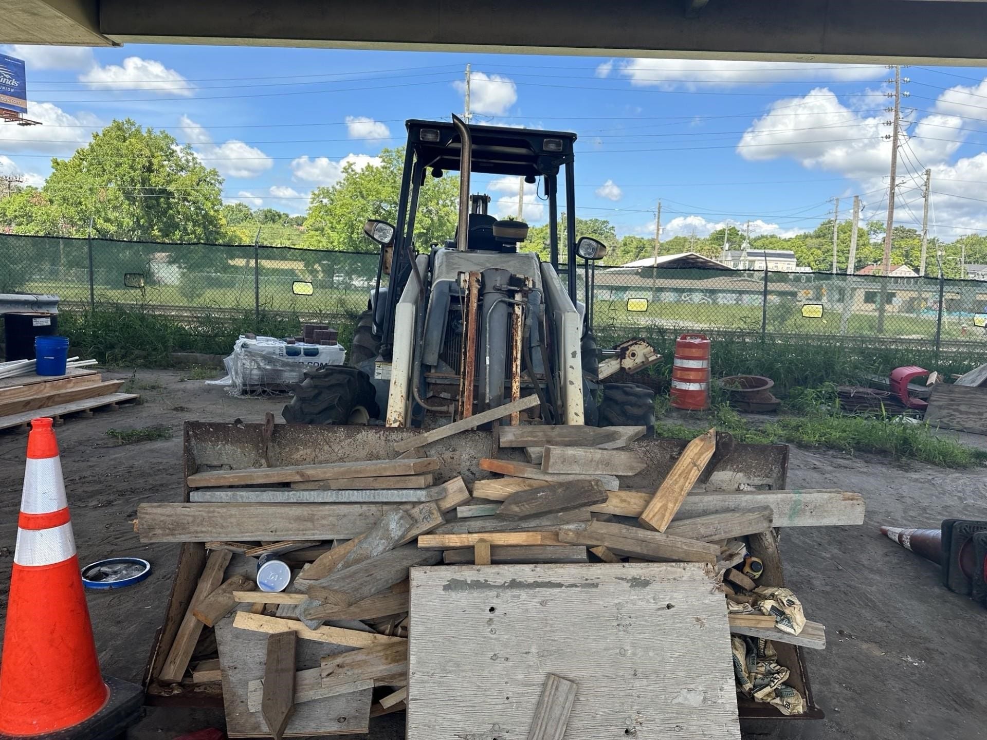 2011 Terex TX760B Equipment Image0