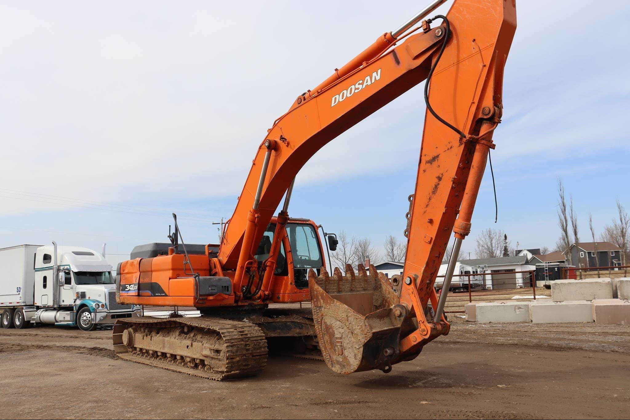 Terex TXC340LC-2 Equipment Image0