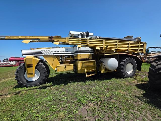 Image of Terra-Gator 1803 equipment image 2