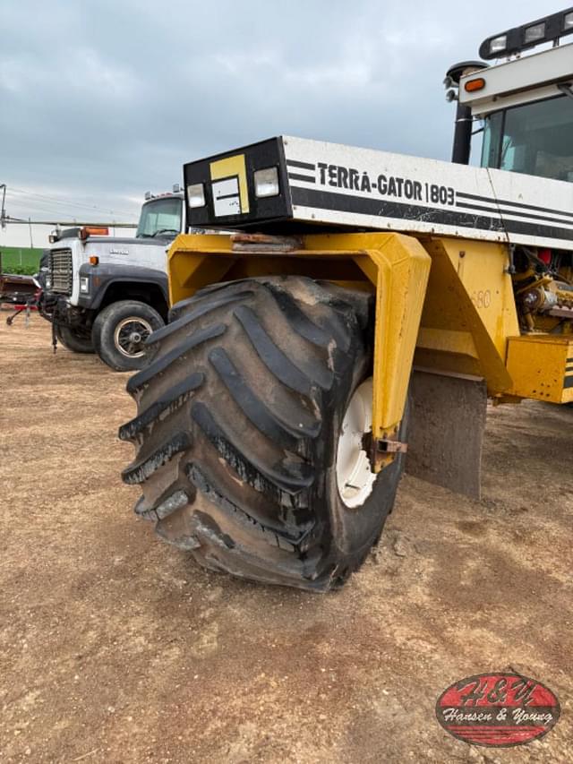 Image of Ag-Chem Terra-Gator 1803 equipment image 3