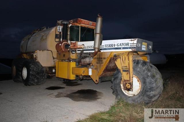 Image of Ag-Chem Terra-Gator 2505 equipment image 1