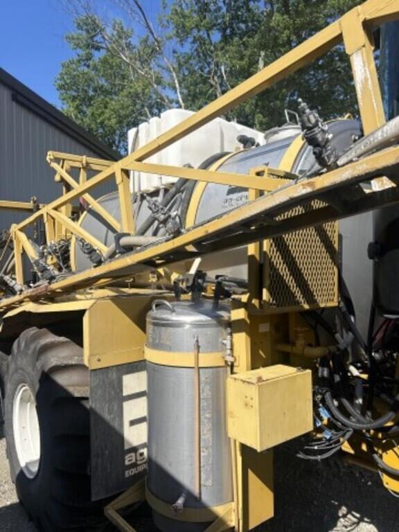 Image of Ag-Chem Terra-Gator 8103 equipment image 3