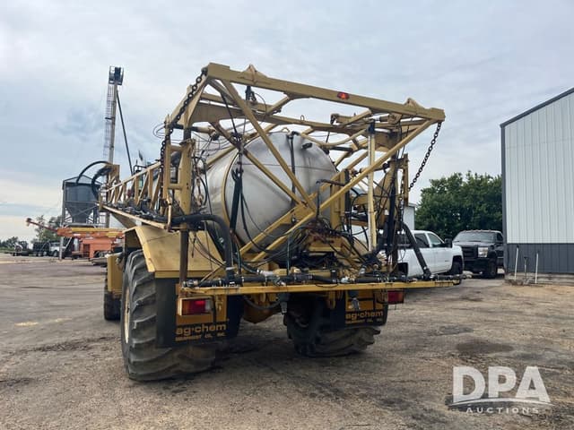 Image of Ag-Chem Terra-Gator 8104 equipment image 4