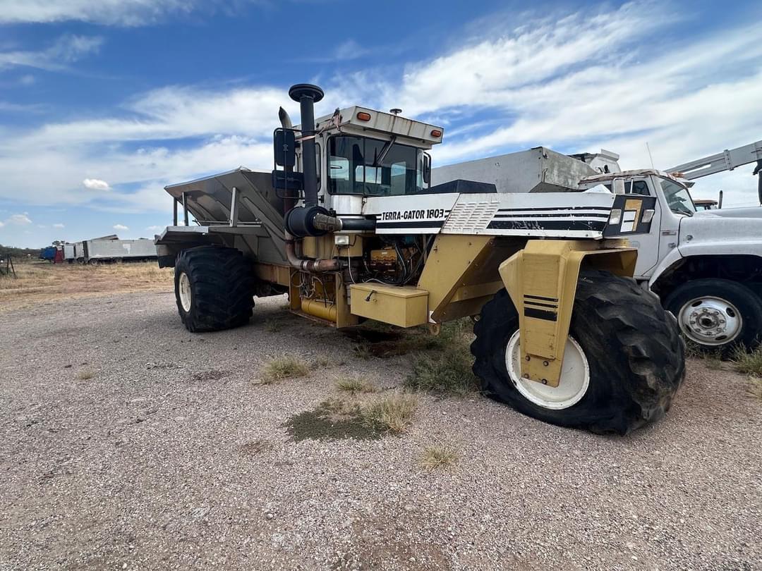 Image of Terra-Gator 1803 Primary image