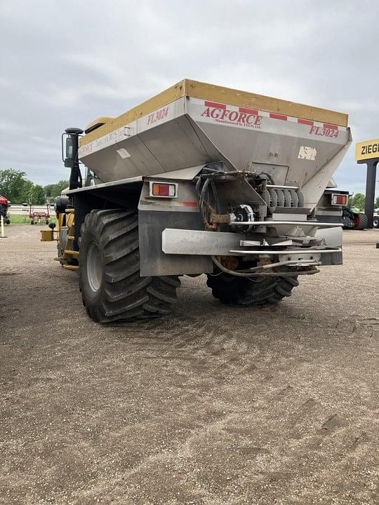 Image of Terra-Gator 6203 equipment image 1