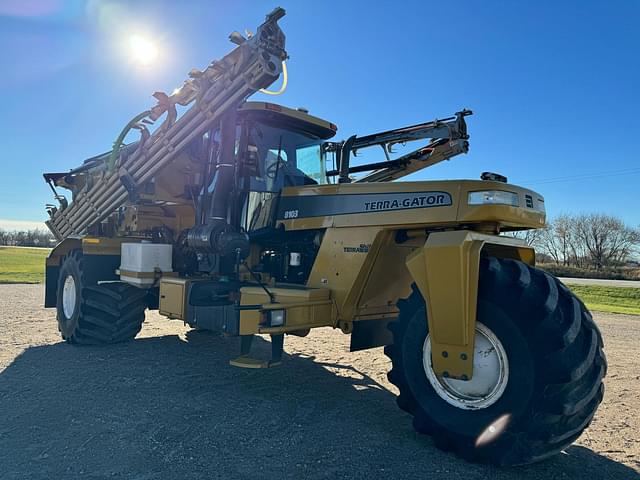 Image of Ag-Chem Terra-Gator 8103 equipment image 3