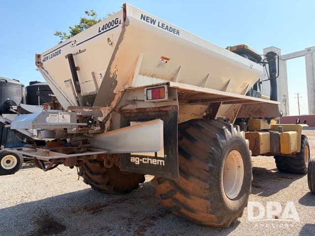 Image of Ag-Chem Terra-Gator 8104 equipment image 4