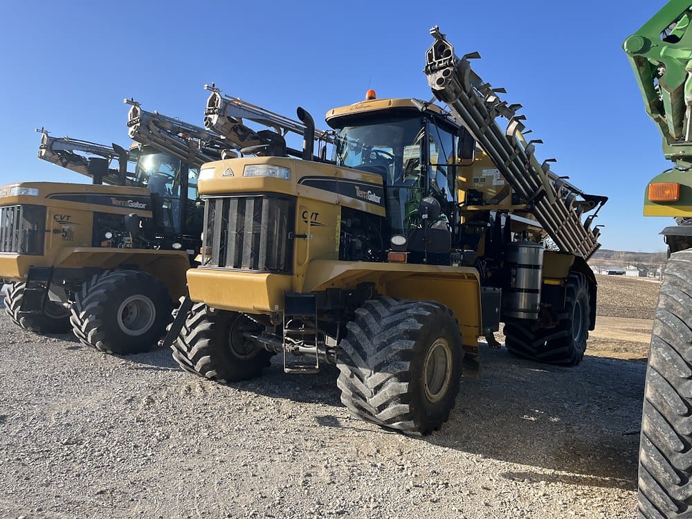 2018 Terra-Gator TG8400 Equipment Image0