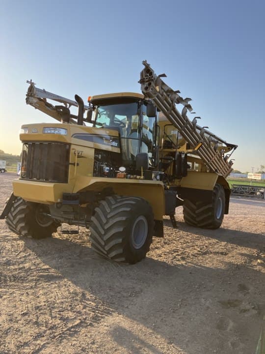 Image of Terra-Gator TG8400 equipment image 1