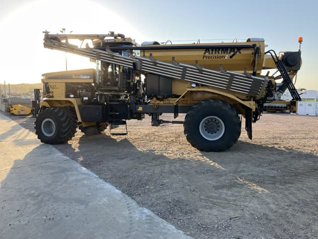 Image of Terra-Gator TG8400 equipment image 3