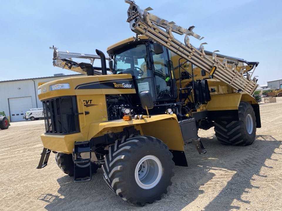 2025 Terra-Gator TG8400C Equipment Image0