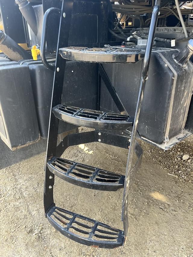 Image of Terra-Gator TG8400C equipment image 3