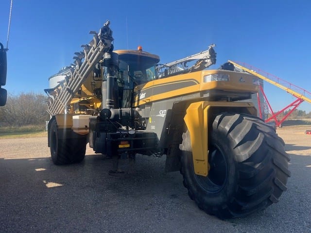 2017 Terra-Gator TG9300B Equipment Image0