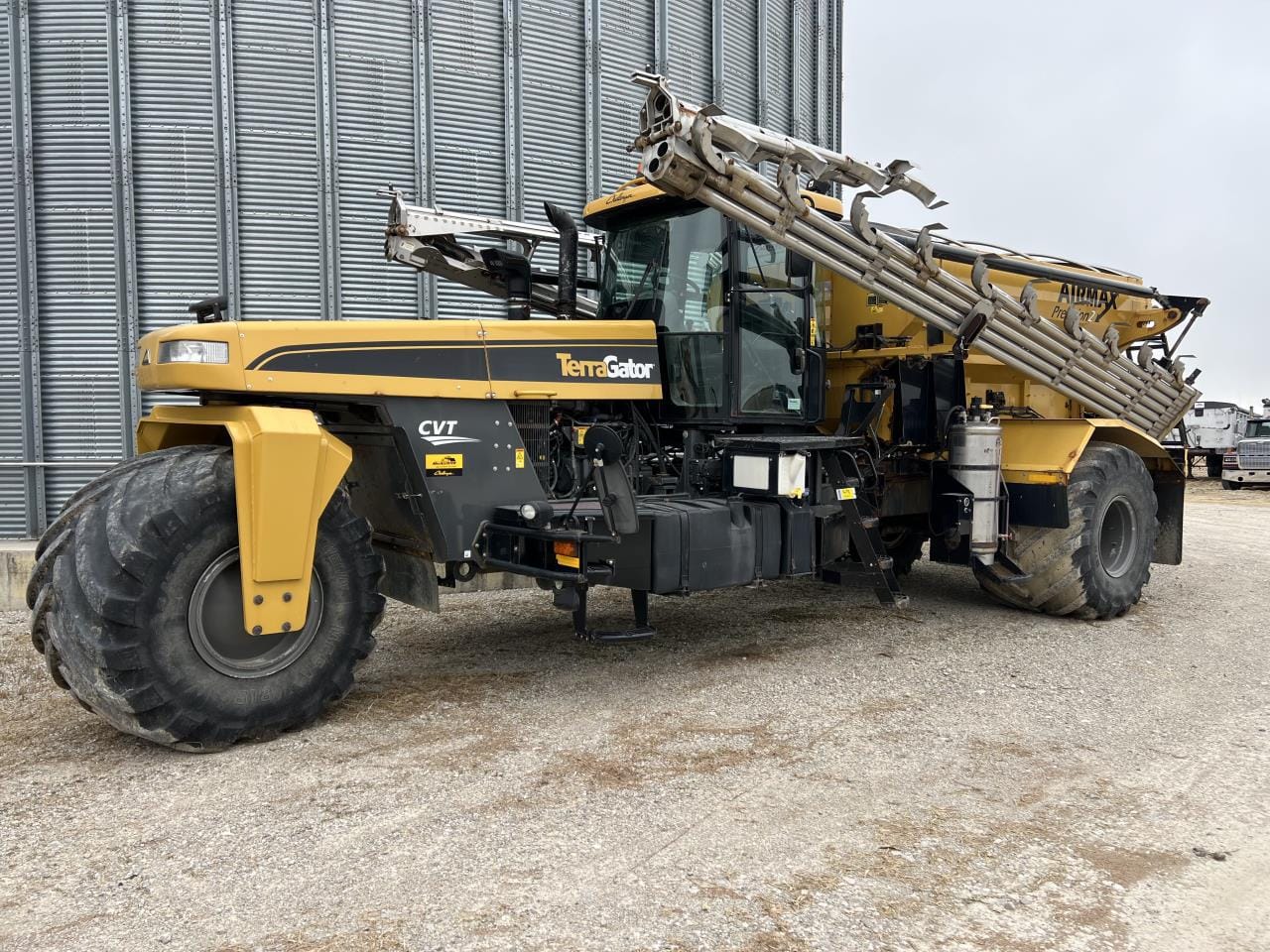 Main image Terra-Gator TG8300