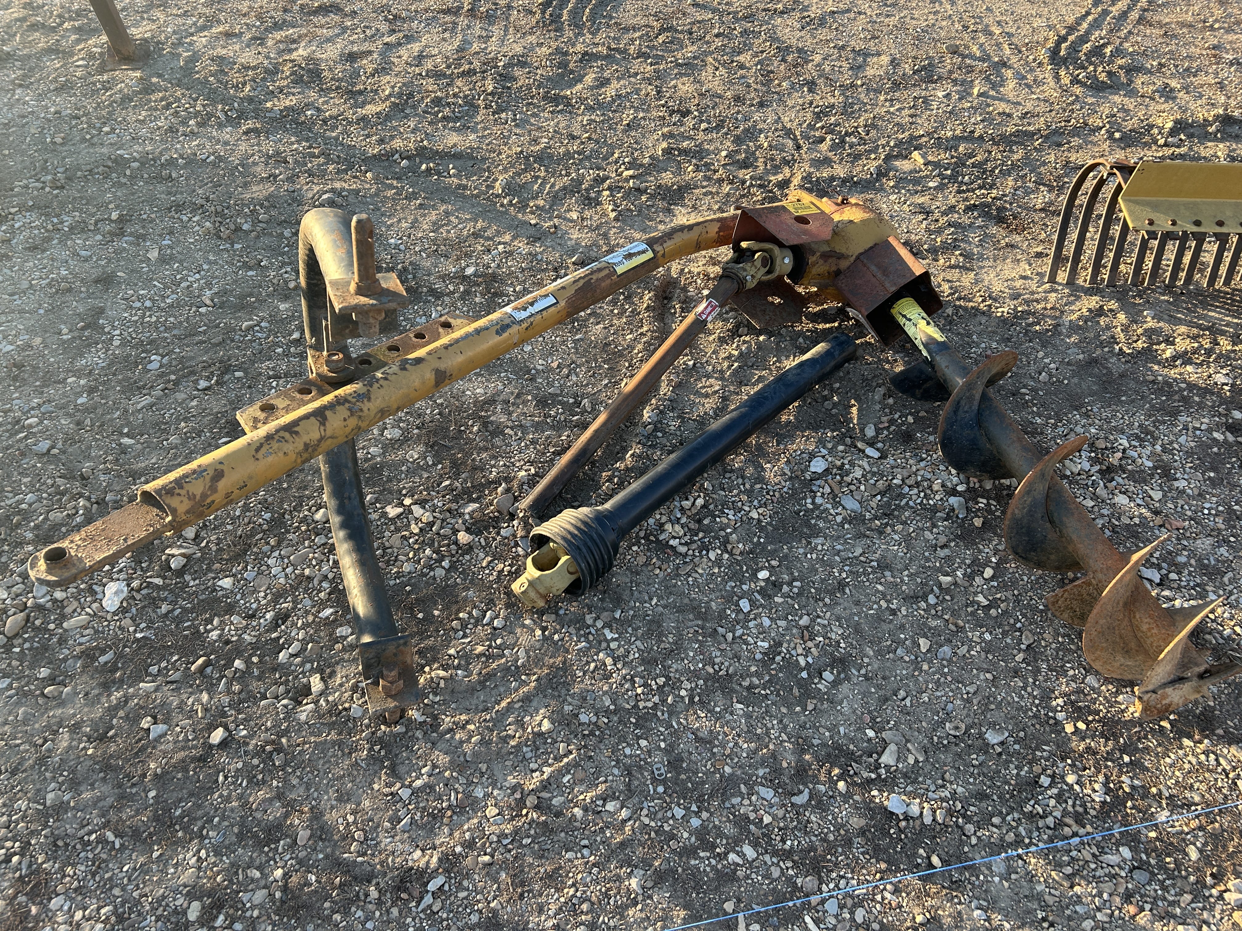 Main image Leinbach Line Post Hole Digger