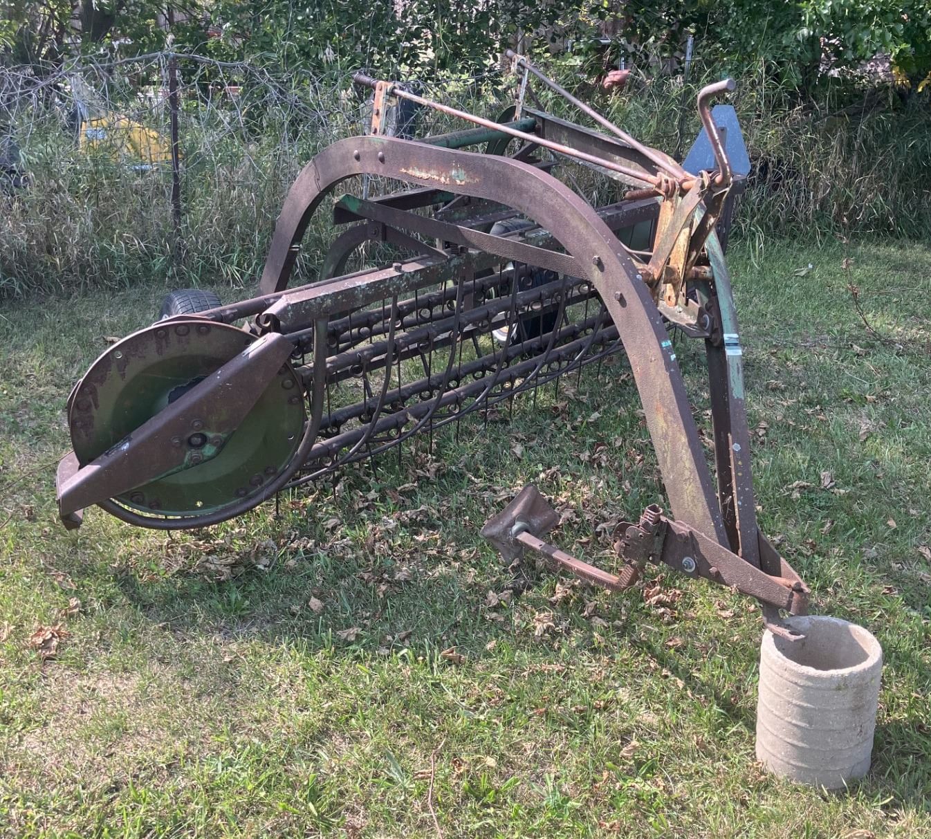 Oliver 207 Equipment Image0