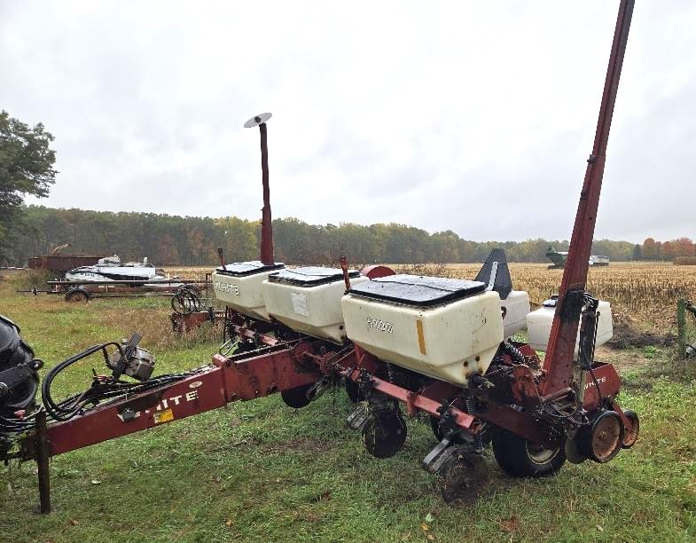 Image of White 5100 Primary image