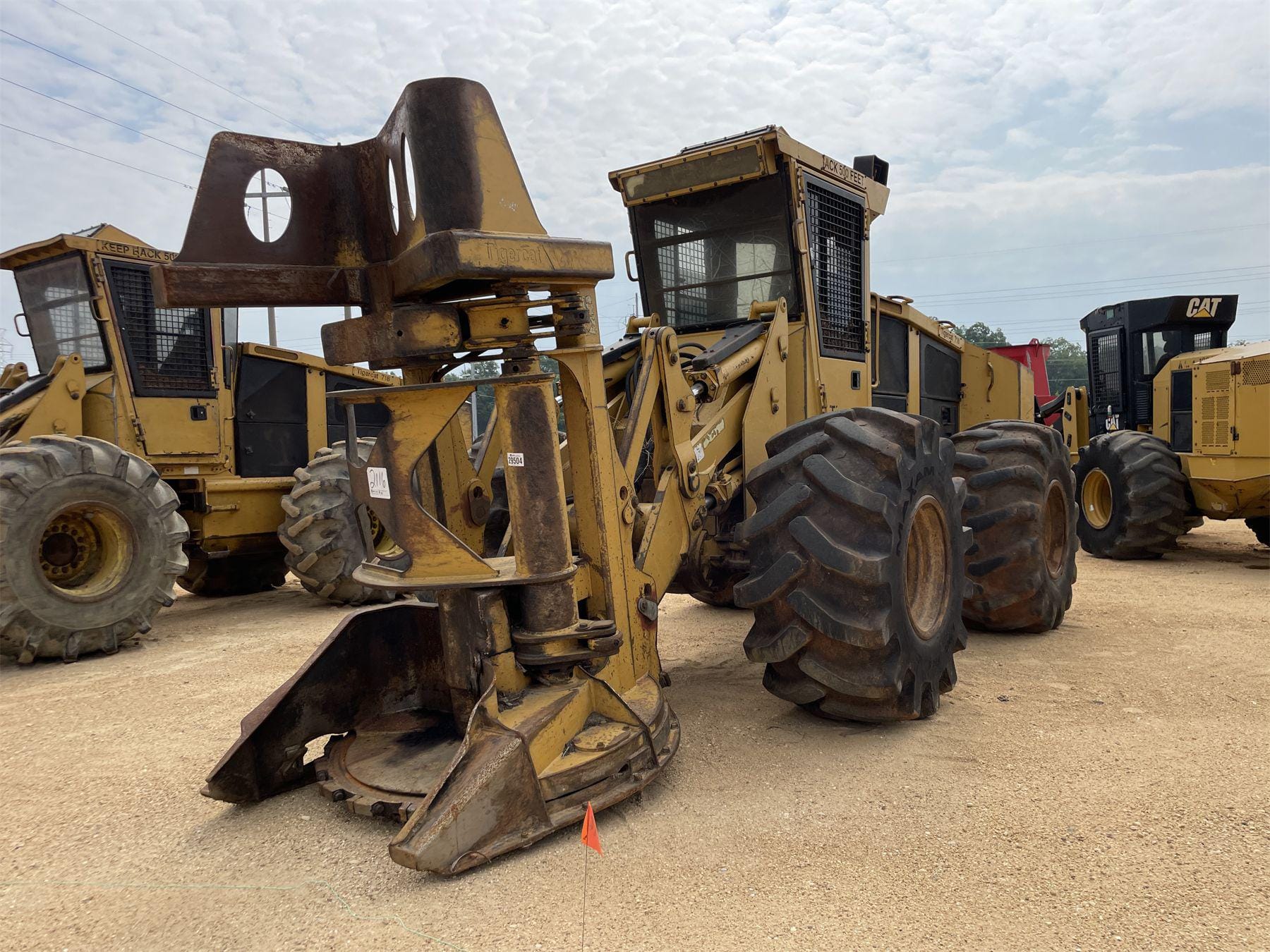 Main image Tigercat 718