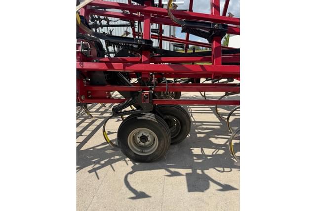 Image of Case IH Tigermate 200 equipment image 2