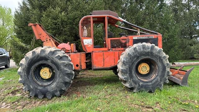 Image of Timberjack 230D equipment image 2
