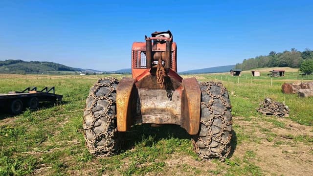 Image of Timberjack 240E equipment image 4