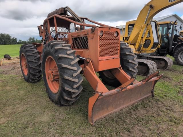 Image of Timberjack 320 equipment image 2