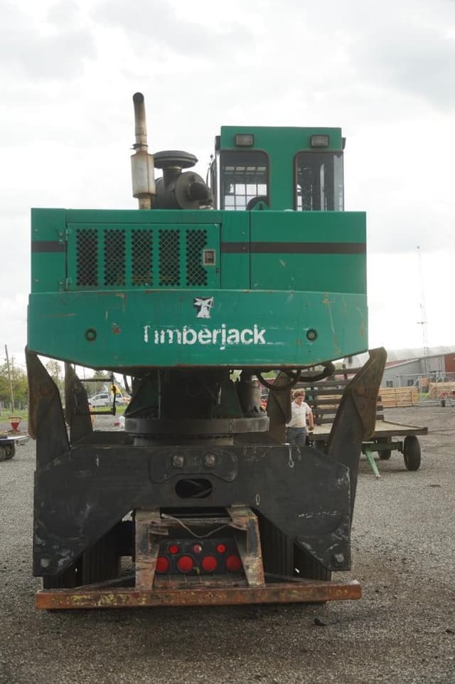 Image of Timberjack 430B equipment image 3