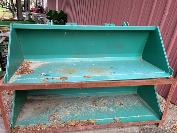 Titan Bucket Equipment Image0