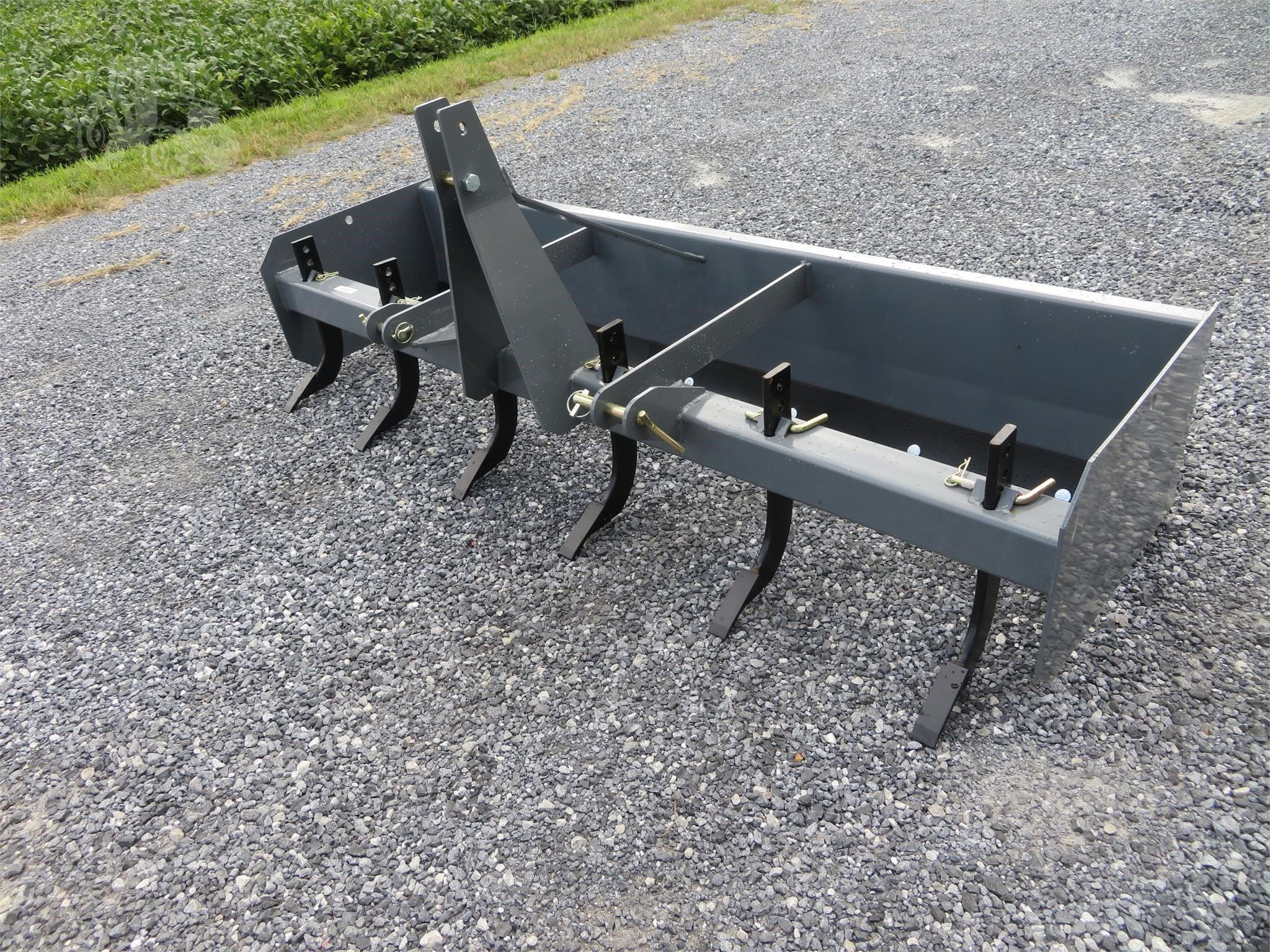 Titan Implement 3107 Equipment Image0