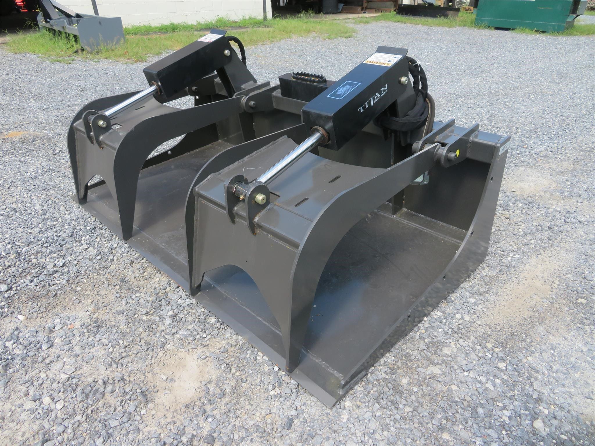 Titan SGB66 Equipment Image0