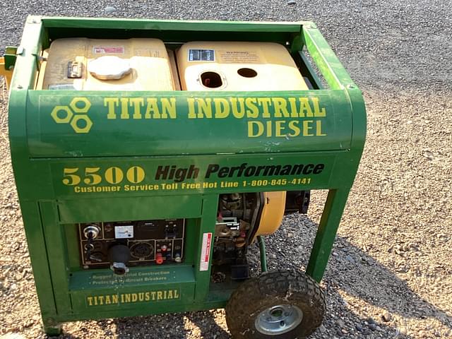 Image of Titan Industrial 5500 equipment image 4