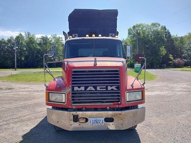 Image of Mack CH600 equipment image 1